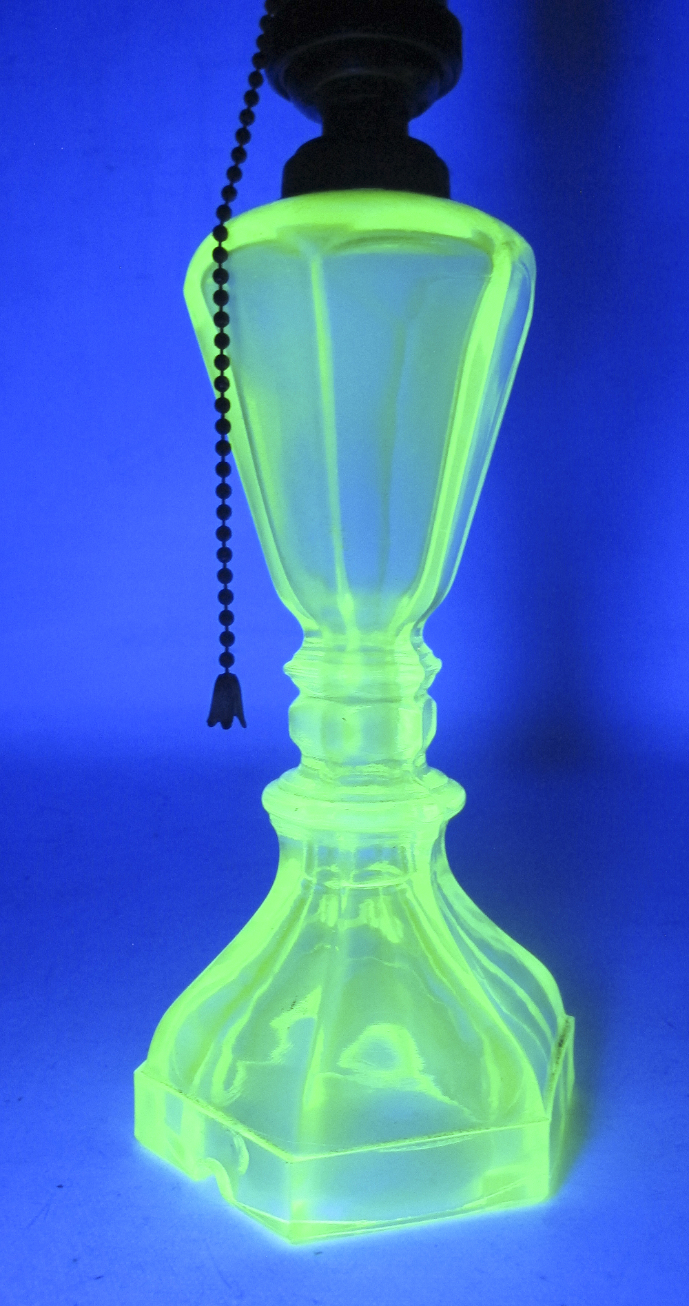 Antique Vaseline Green Glass Electrified Hexagonal Whale Oil Table Lamp